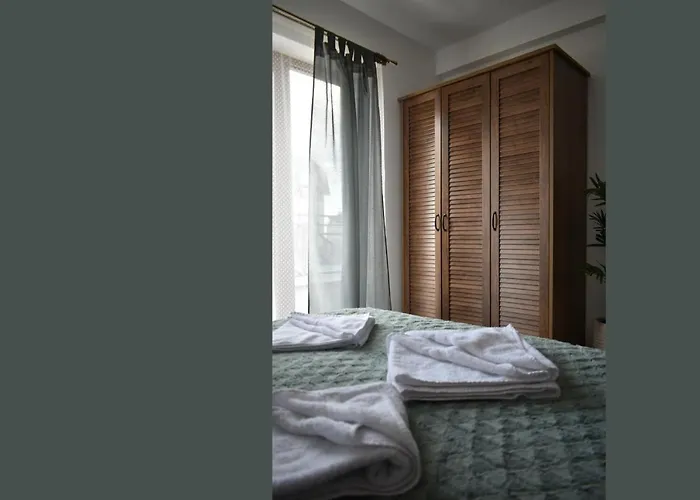 Apartament S 68, Milmari *