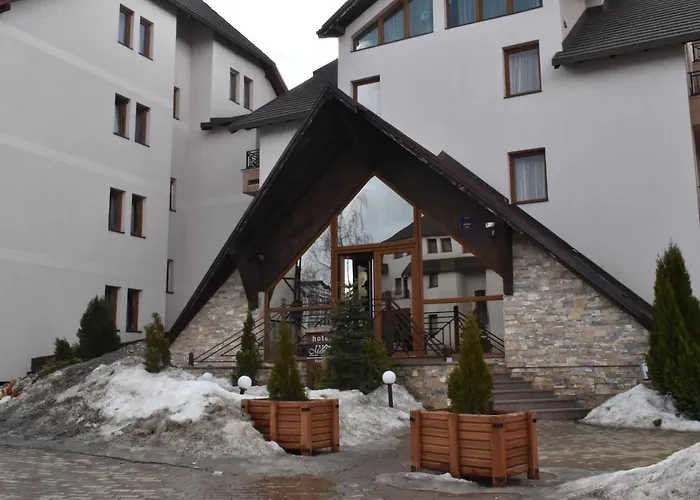 S 68, Milmari Apartament